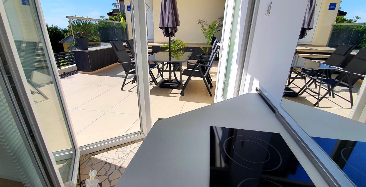Jacuzzi Penthouse Apartment Matulji Zewnętrze zdjęcie