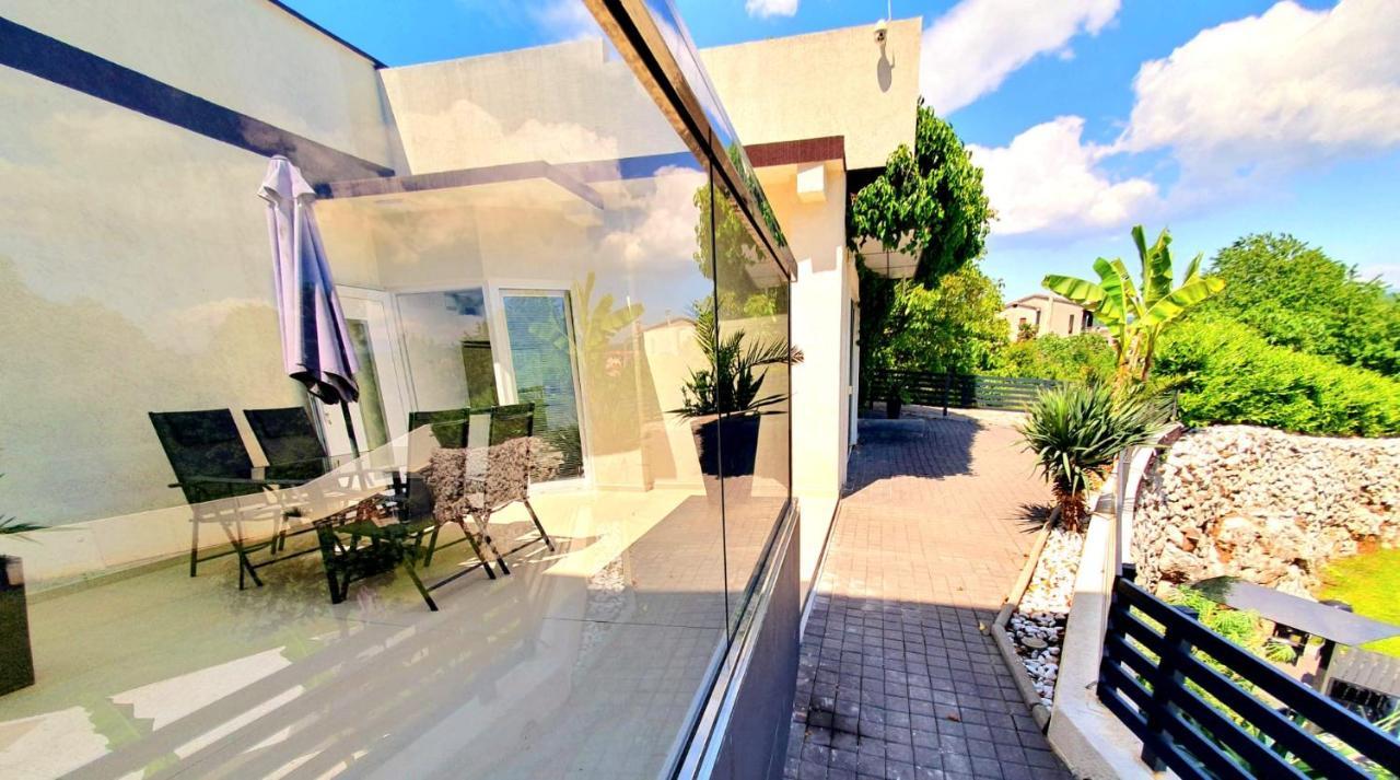 Jacuzzi Penthouse Apartment Matulji Zewnętrze zdjęcie